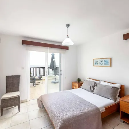 Villa Castania *